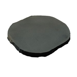 The round shape stepping stone peace in black Hainan bluestone natural stone in20mm thick. Atlas Tile & Stone natural stone supplier with services at Moorabbin, Cheltenham, Brighton, Sandringham, Hampton, Black rock, Highett, Beaumaris, Parkdale, Mordialloc, Dingley Village, Mentone, Clayton